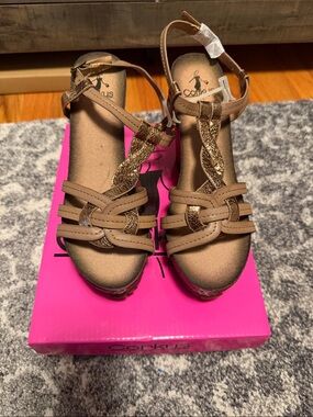 Corkys Women's Brown Braided T-Strap Wedge Sandals with Gold Accent
